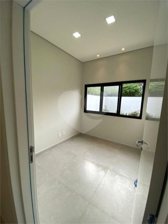 Casa à venda com 3 quartos, sendo 1 suíte, no condomínio Lagos D´icaraí, Salto - SP