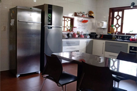 Casa de Vila à venda com 4 suítes em Guarapiranga, São Paulo, SP
