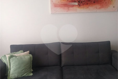 Sobrado à venda com 3 quartos, sendo 1 suíte,  em Vila do Castelo, São Paulo, SP