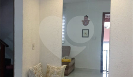 Casa à venda com 3 quartos, sendo 1 suíte, no condomínio Mirante de São Bernardo, São Bernardo do Campo - SP