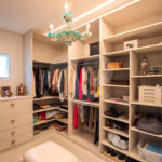 Casa à venda ou para alugar com 4 suítes no condomínio Jardim Vila Paradiso, Indaiatuba - SP