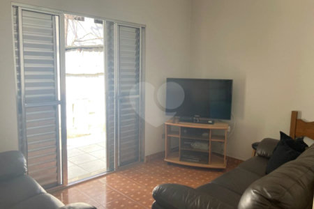 Casa à venda com 3 quartos em Vila Ipojuca, São Paulo, SP