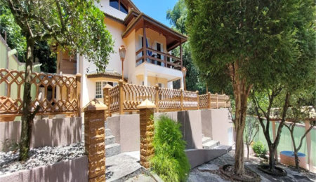 Casa à venda com 4 suítes no condomínio Sausalito, Mairiporã - SP