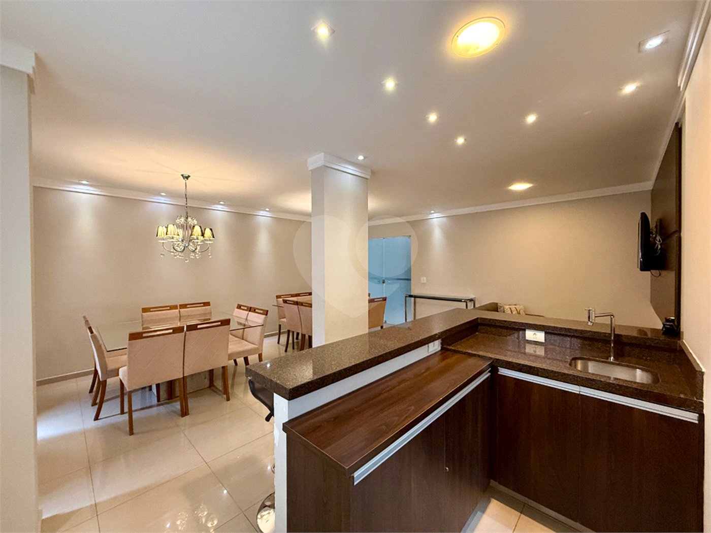 Apartamento à venda com 3 quartos, sendo 1 suíte, em Jardim Marajoara, São Paulo, SP