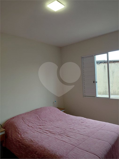 Casa à venda com 2 suítes no condomínio Residencial Guilhen, São Paulo - SP