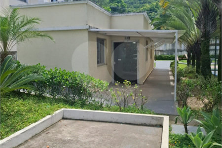 Apartamento à venda com 21 quartos, sendo 1 suíte, em Guaratiba, Rio de Janeiro, RJ