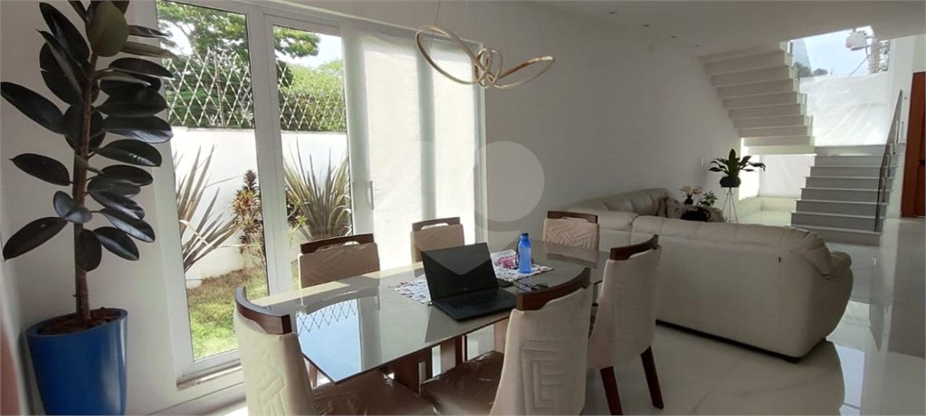 Casa à venda com 3 suítes no condomínio Bella Cittá - Villaggio II, Mogi das Cruzes - SP