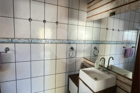 Casa à venda com 2 quartos no Centro, Poá, SP