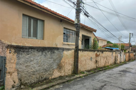 Casa Térrea à venda com 5 suítes em Vila Lageado, São Paulo, SP