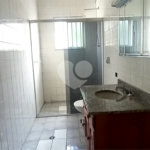 Sobrado à venda com 3 quartos, sendo 1 suíte, em Vila Vitório Mazzei, São Paulo, SP