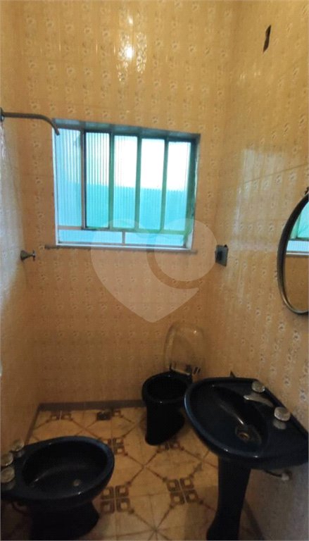 Casa à venda com 3 quartos, sendo 1 suíte, em Santa Cruz, Rio de Janeiro, RJ