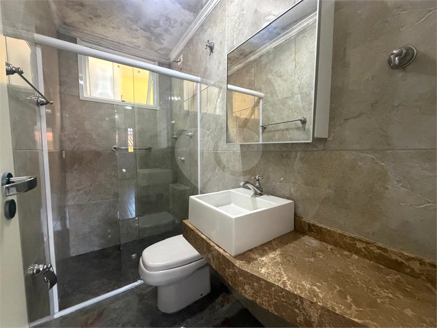 Casa Térrea à venda com 3 quartos, sendo 1 suíte, em Alto da Boa Vista, São Paulo, SP