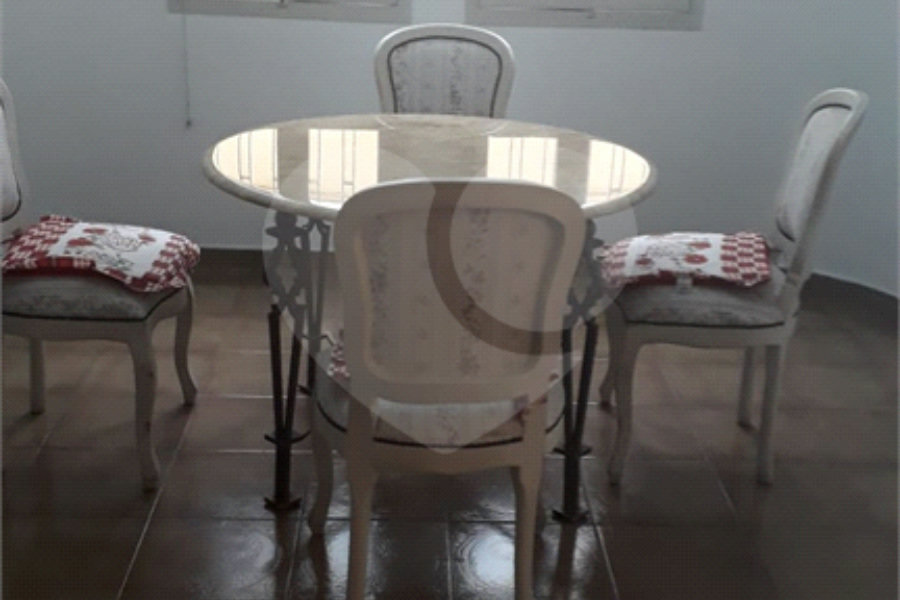 Sobrado à venda com 4 quartos, sendo 3 suítes, em Santana, São Paulo, SP