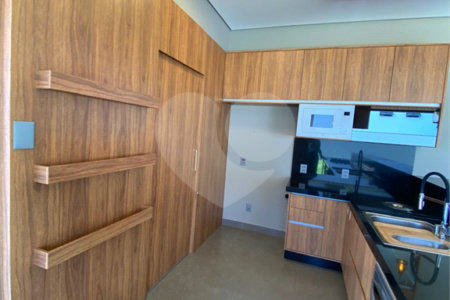 Casa à venda ou para alugar com 4 suítes no condomínio Campo de Toscana, Vinhedo - SP