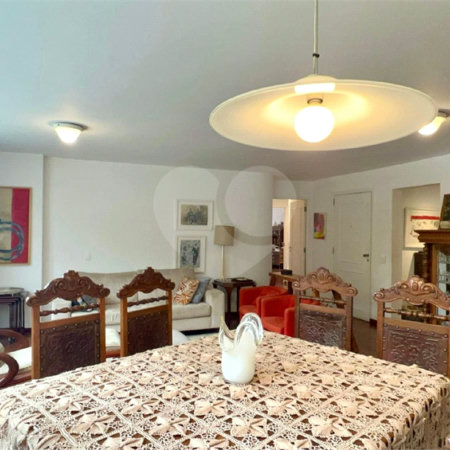 Apartamento à venda com 3 quartos, sendo 1 suíte, em Jardim Paulistano, São Paulo, SP