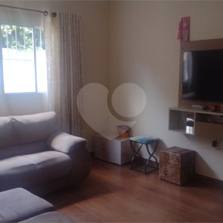 Casa à venda com 2 quartos, sendo 1 suíte, em Jardim Morada do Sol (vila Xavier), Araraquara, SP