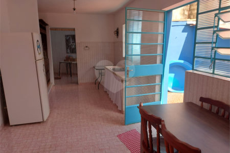 Casa à venda com 3 quartos em Anhangabaú, Jundiaí, SP