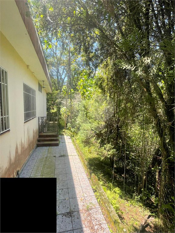 Chácara à venda com 5 quartos, sendo 2 suítes,  em Vila São Paulo, Mogi das Cruzes, SP
