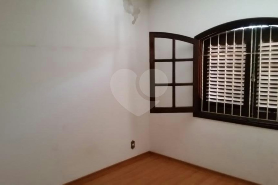 Sobrado à venda com 3 quartos, sendo 1 suíte, em Jardim Virginia Bianca, São Paulo, SP