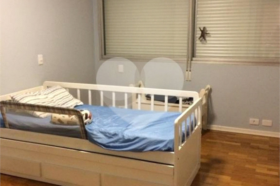 Apartamento à venda com 4 quartos, sendo 2 suítes, em Consolação, São Paulo, SP