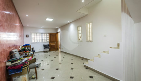 Casa à venda com 3 quartos, sendo 2 suítes,  em Jardim Santa Cecília, Guarulhos, SP