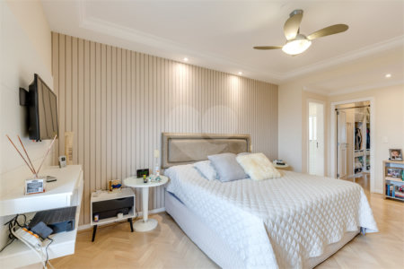 Apartamento à venda com 4 suítes em Jardim Marajoara, São Paulo, SP