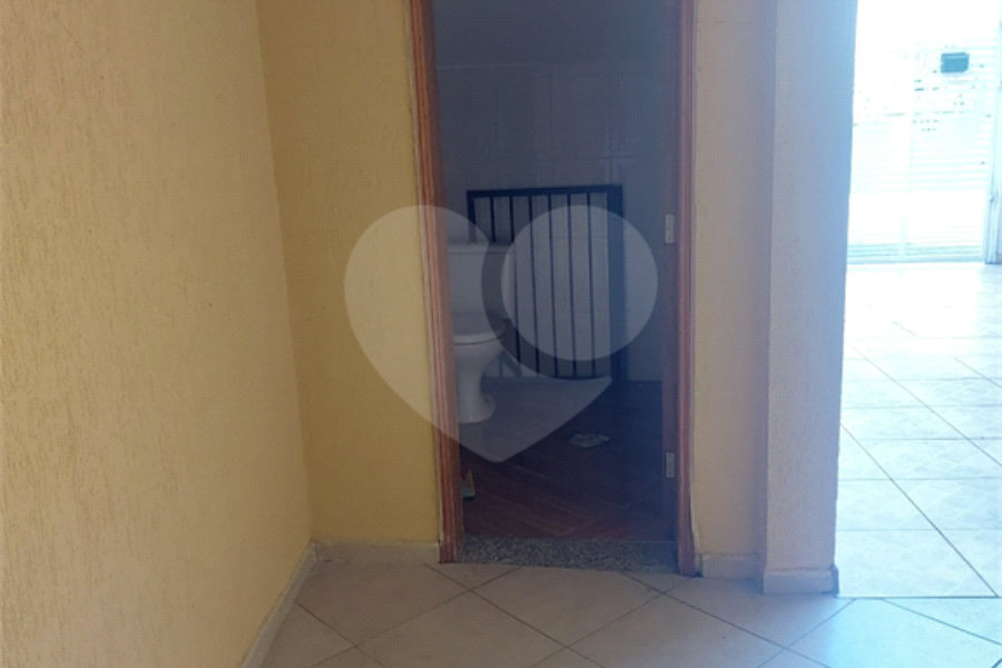 Sobrado à venda com 3 quartos, sendo 1 suíte, em Tremembé, São Paulo, SP