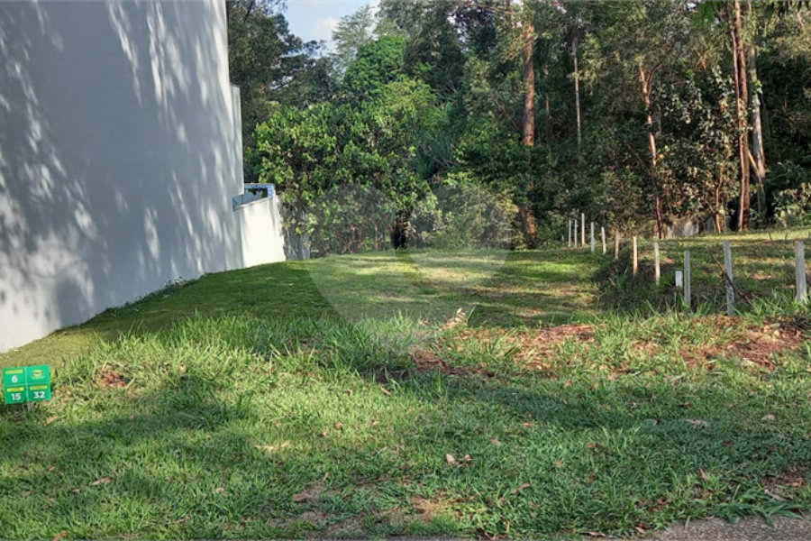 Terreno à venda no condomínio Reserva da Cantareiara, São Paulo - SP