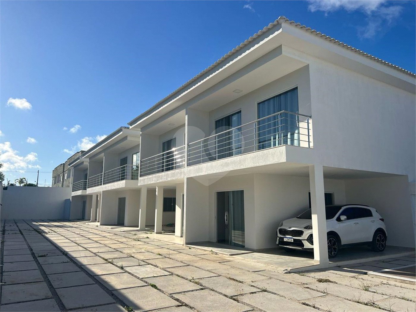 Duplex à venda com 3 quartos, sendo 1 suíte, em Taperapuan, Porto Seguro, BA