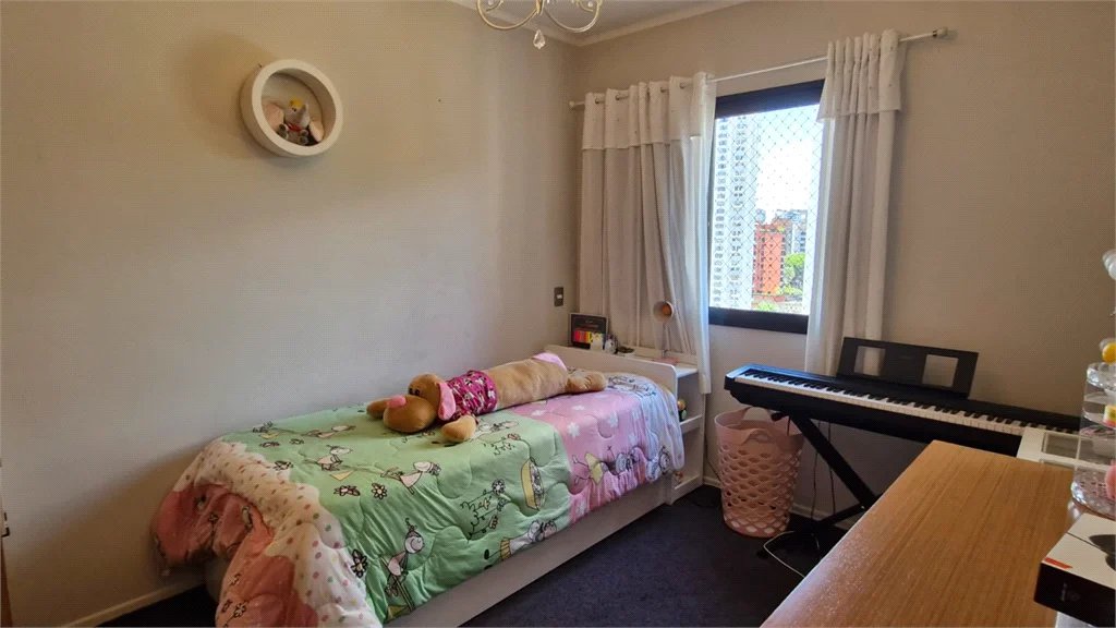 Apartamento à venda com 3 quartos, sendo 2 suítes, em Real Parque, São Paulo, SP