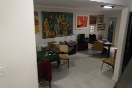 Casa à venda com 3 quartos em Mirandópolis, São Paulo, SP