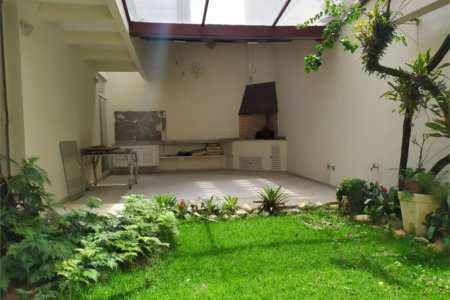Casa à venda com 4 quartos, sendo 2 suítes, em Jardim das Vertentes, São Paulo, SP