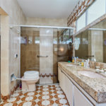 Casa de Vila à venda com 4 quartos, sendo 3 suítes,  em Alto da Boa Vista, São Paulo, SP