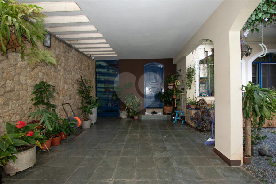 Sobrado à venda com 5 quartos, sendo 2 suítes, em Tremembé, São Paulo, SP