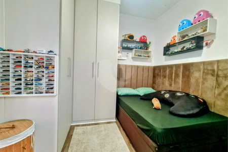 Casa à venda com 3 quartos, sendo 1 suíte, no condomínio Horto Florestal Iii, Sorocaba - SP
