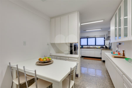 Apartamento à venda ou para alugar com 4 suítes em Alto da Boa Vista, São Paulo, SP