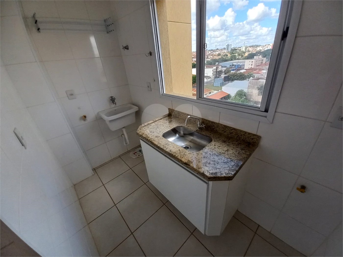 Apartamento no Condomínio Veneza