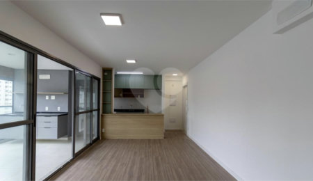 Apartamento à venda ou para alugar com 2 suítes em Vila Olímpia, São Paulo, SP