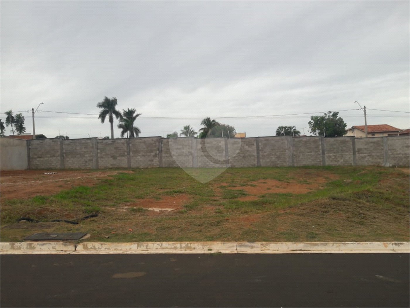 Lote à venda no Condomínio Monte das Araucárias