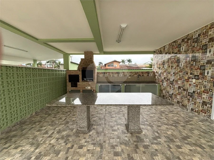 Casa à venda ou para alugar com 5 suítes em Morada da Praia, Bertioga, SP