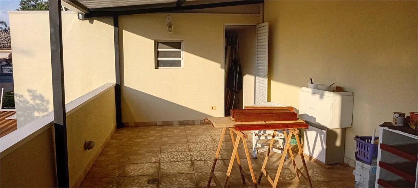 Casa à venda 350m2 com 4 quartos, sendo 2 suítes, em Vila Sônia