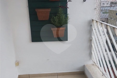 Apartamento com 67m², 3 quartos, garagem, à venda no Jardim Marajoara.