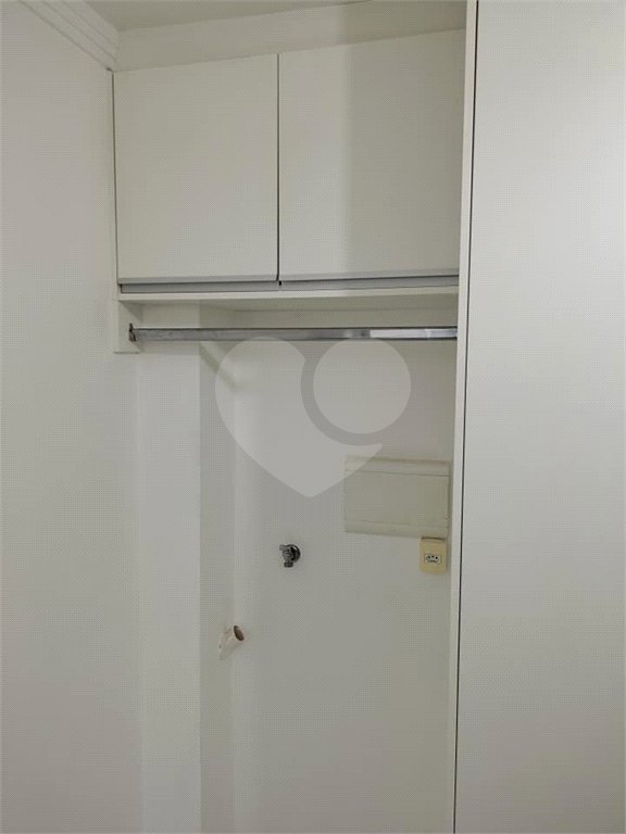 Apartamento no Condomínio Mont Royal.