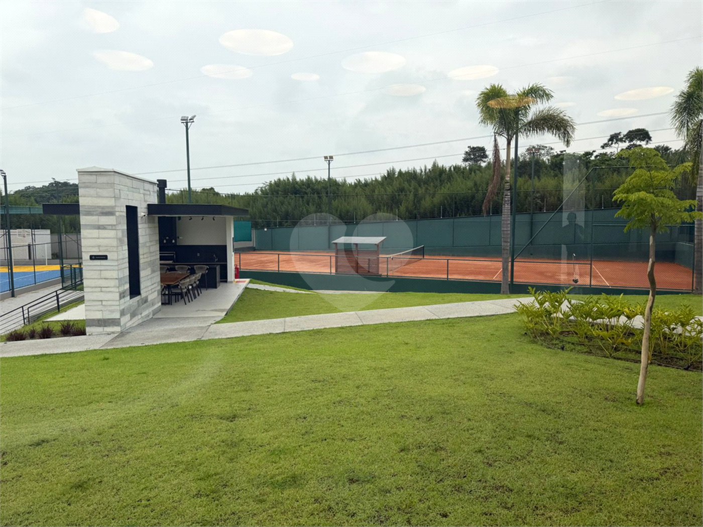 Terreno à venda no condomínio Jardim das Nações, São José dos Campos - SP