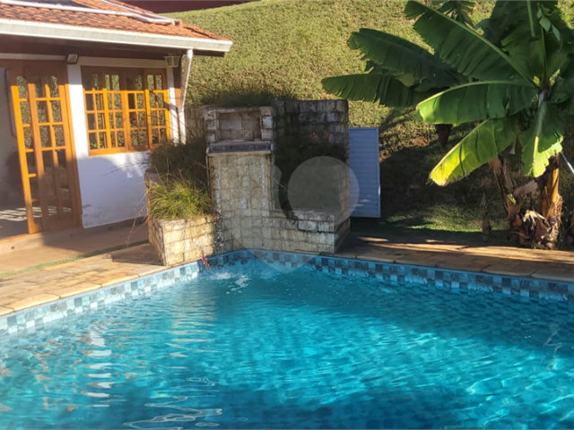 Casa à venda com 3 quartos, sendo 2 suítes,  em Mantiqueira, Mairiporã, SP