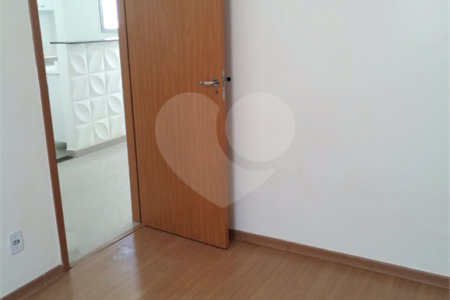 Apartamento à Venda no Condomínio Mont Everest
