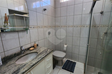 Casa à venda com 3 quartos no Centro, Araraquara, SP