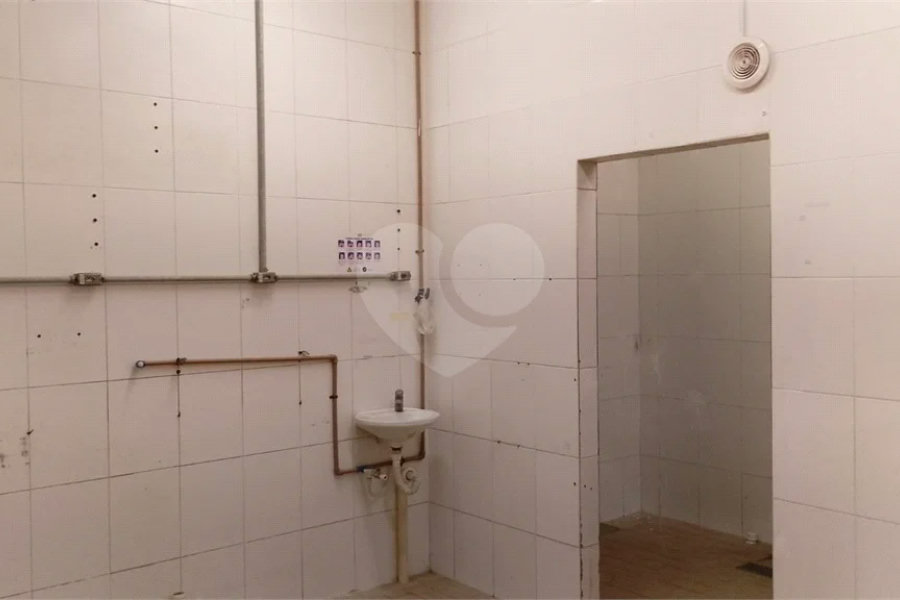 Prédio Comercial à Venda na Mooca – 394 m² de Área Construída