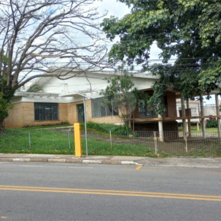 Casa à venda com 7 quartos, sendo 1 suíte, no Centro, Vinhedo, SP