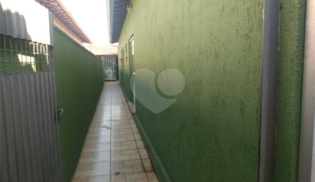 Casa à venda com 2 quartos em Vila Aurora, Itapetininga, SP